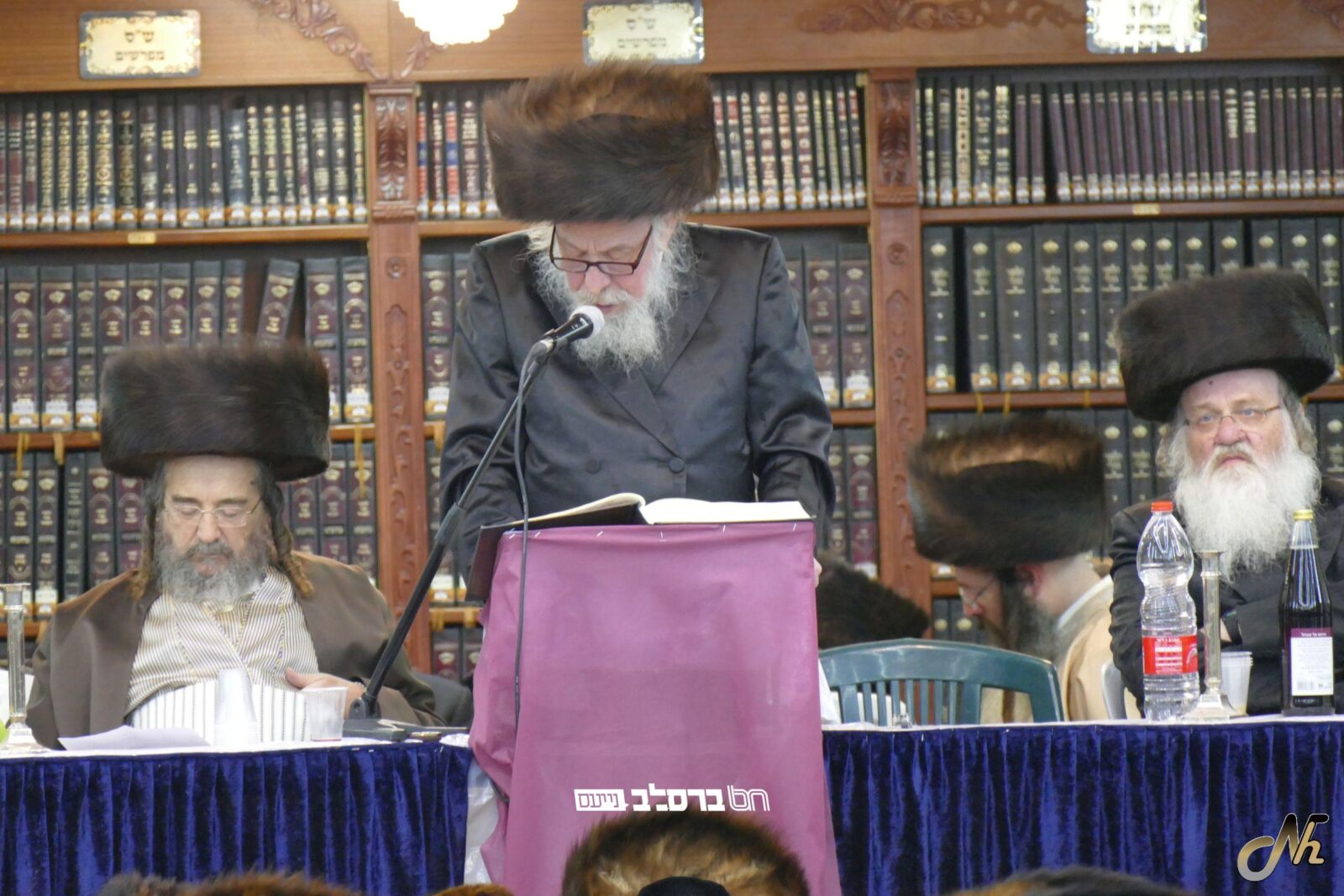 קונטרס "לטהרנו ולקדשנו" לצד קובץ אודיו שיעור מפי רבי משה קרמר לחג השבועות |↓