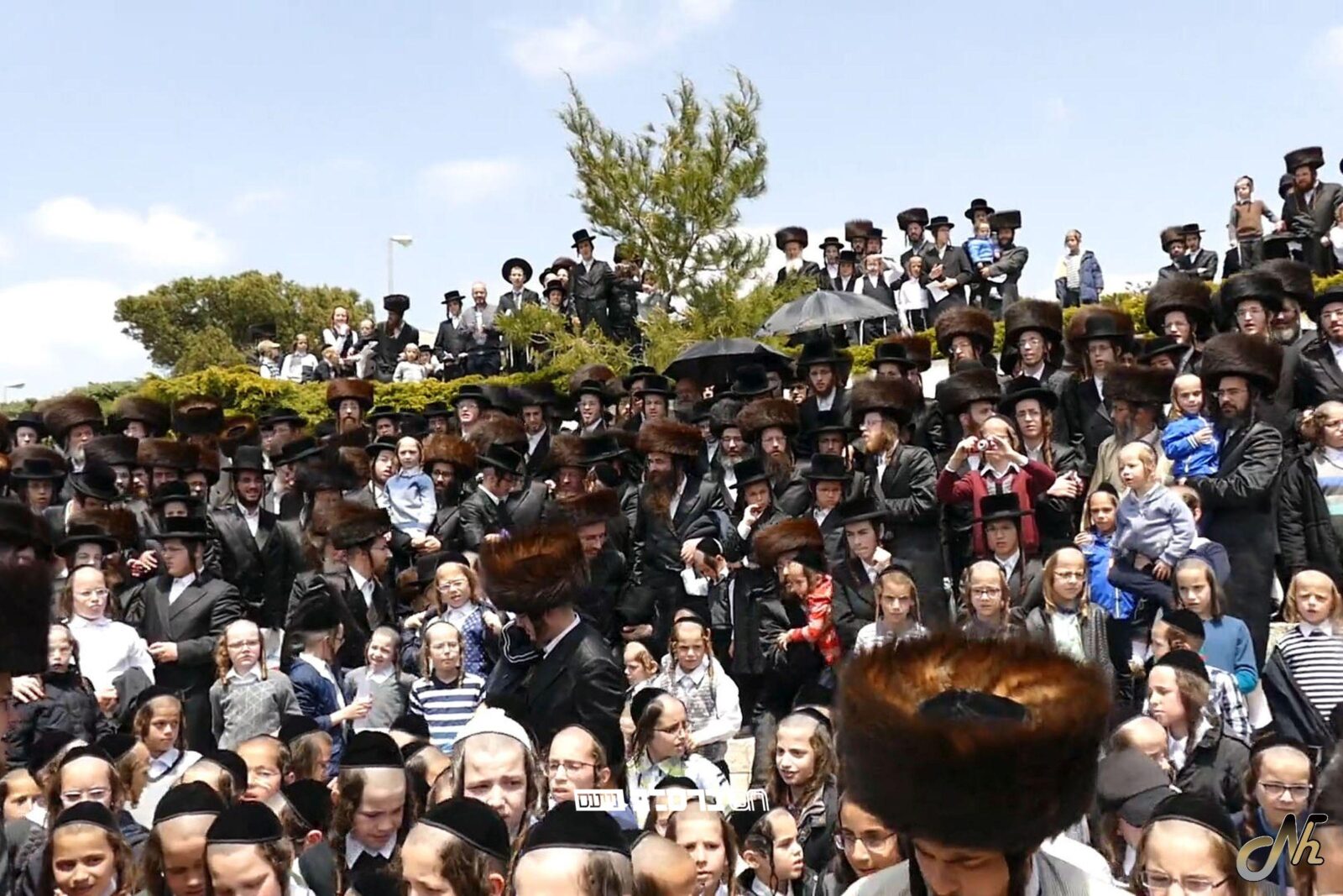 וְשָׁם נַעֲלֶה וְנֵרָאֶה וְנִשְׁתַּחֲוֶה לְפָנֶיךָ – ירושלים: הגה"צ רבי יעקב מאיר שכטער שליט"א במקום המקדש – אשתקד