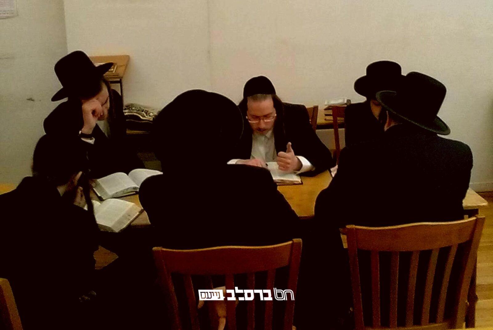 ווילאמסבורג: ישיבת בין הזמנים בצל הקורונה ע"י "איחוד החבורות דחסידי ברסלב ארה"ב"