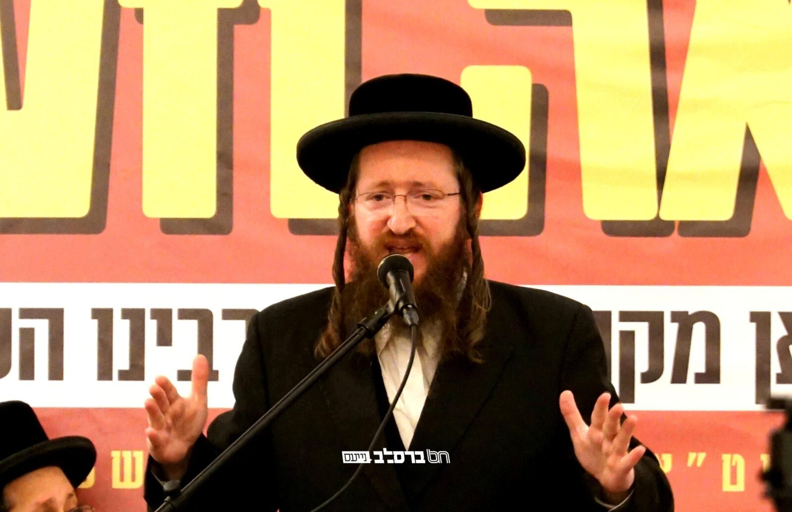 ה' ו' ז' תמוז • ר' שמואל מאיר חשין מספר על 'קדושי אומן' |♪