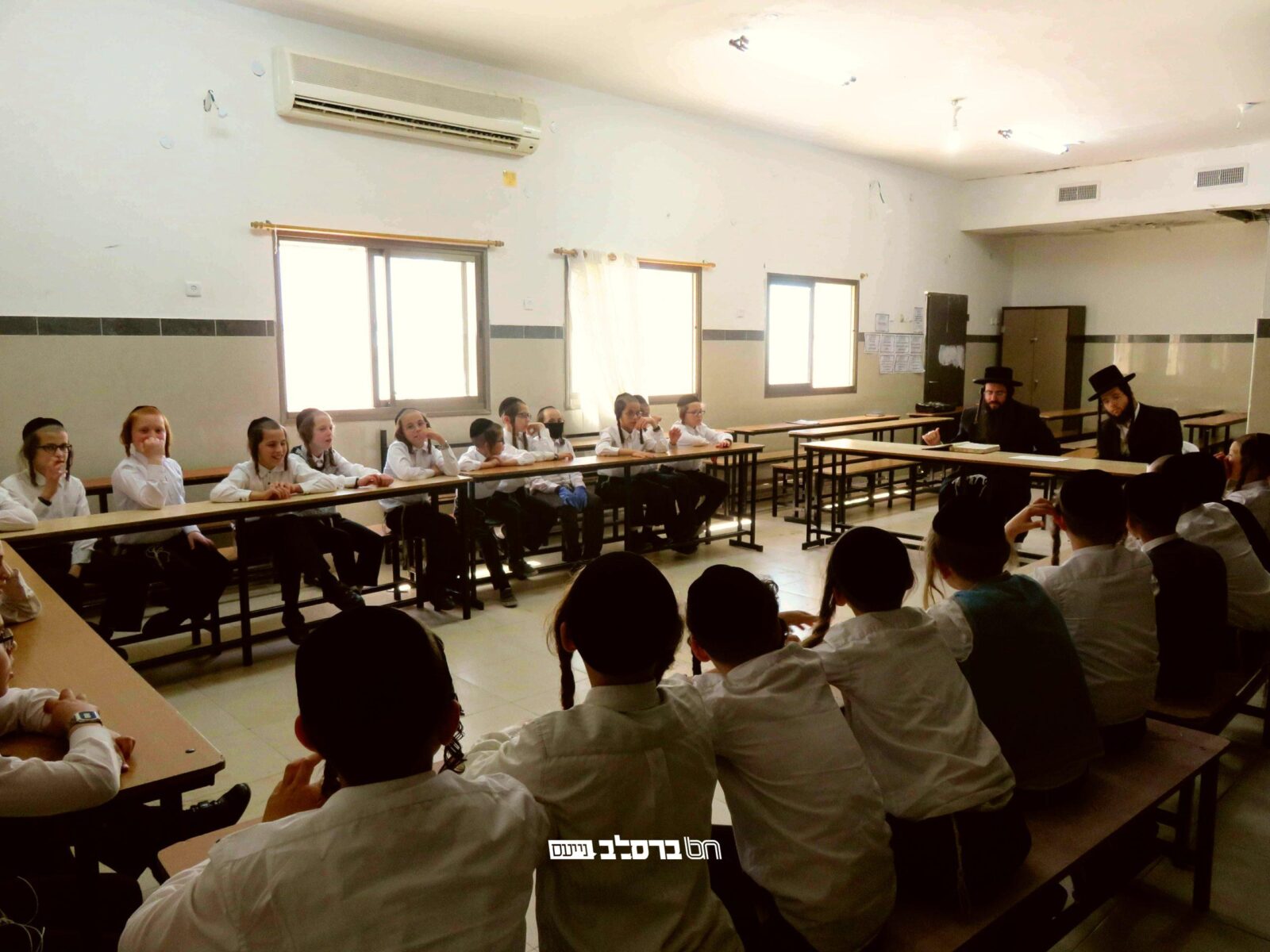 חֲזוּ חֲזוּ בָּנַי חֲבִיבַי • הגאון רבי צבי ליברמנש במבחן לתלמידי כתה ו' בתלמוד תורה ברסלב בית שמש