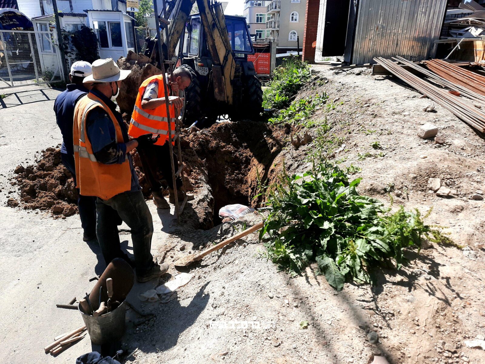 שֹׁמּוּ שָׁמַיִם • שוב חילול קברים בבית החיים של רבינו הקדוש באומן