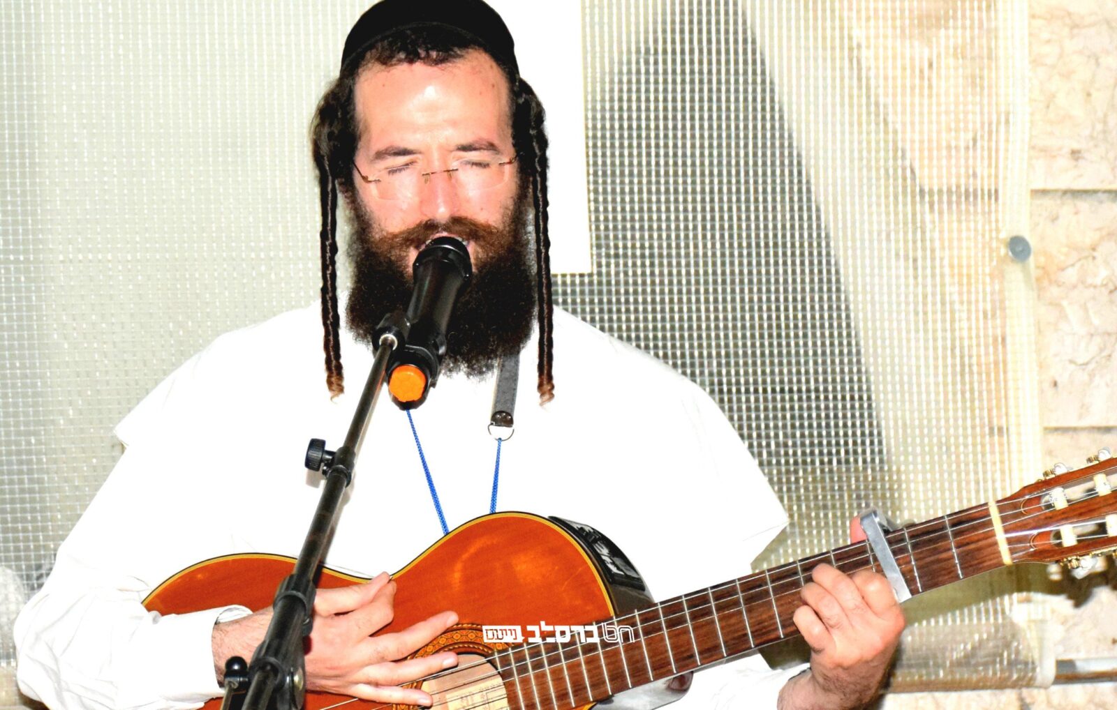 צפת • קומזיץ לבני הישיבות מהעיר צפת עם בעל המנגן הברסלבאי הרב דוד דגן