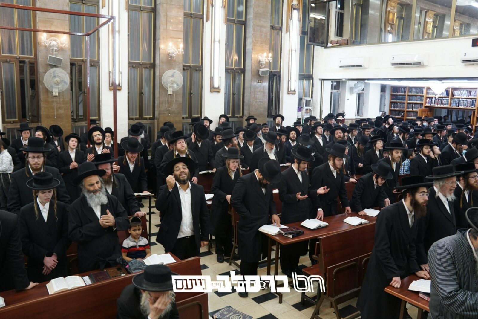 הַרְבּוּ בִּתְפִלָּה • הגה"ח רבי בצלאל בן רינה רומיה נהרי זקוק לרחמי שמים