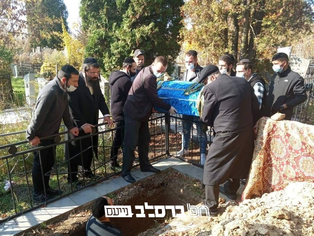 אומן • מֵת מִצְוָה: האישה מרת מניה ב"ר אברהם וולדמן ע"ה – יהודייה גלמודה מאומן הובאה לקבר ישראל