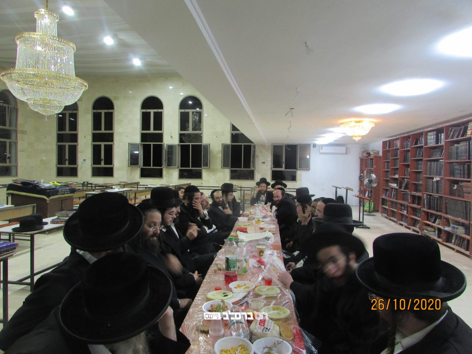 "הַקְּטַנִּים עִם הַגְּדֹלִים" • הצצה לפעילות נרחבת בבית הכנסת ברסלב 'פאר הנצח' דעיה"ק צפת תו"ת