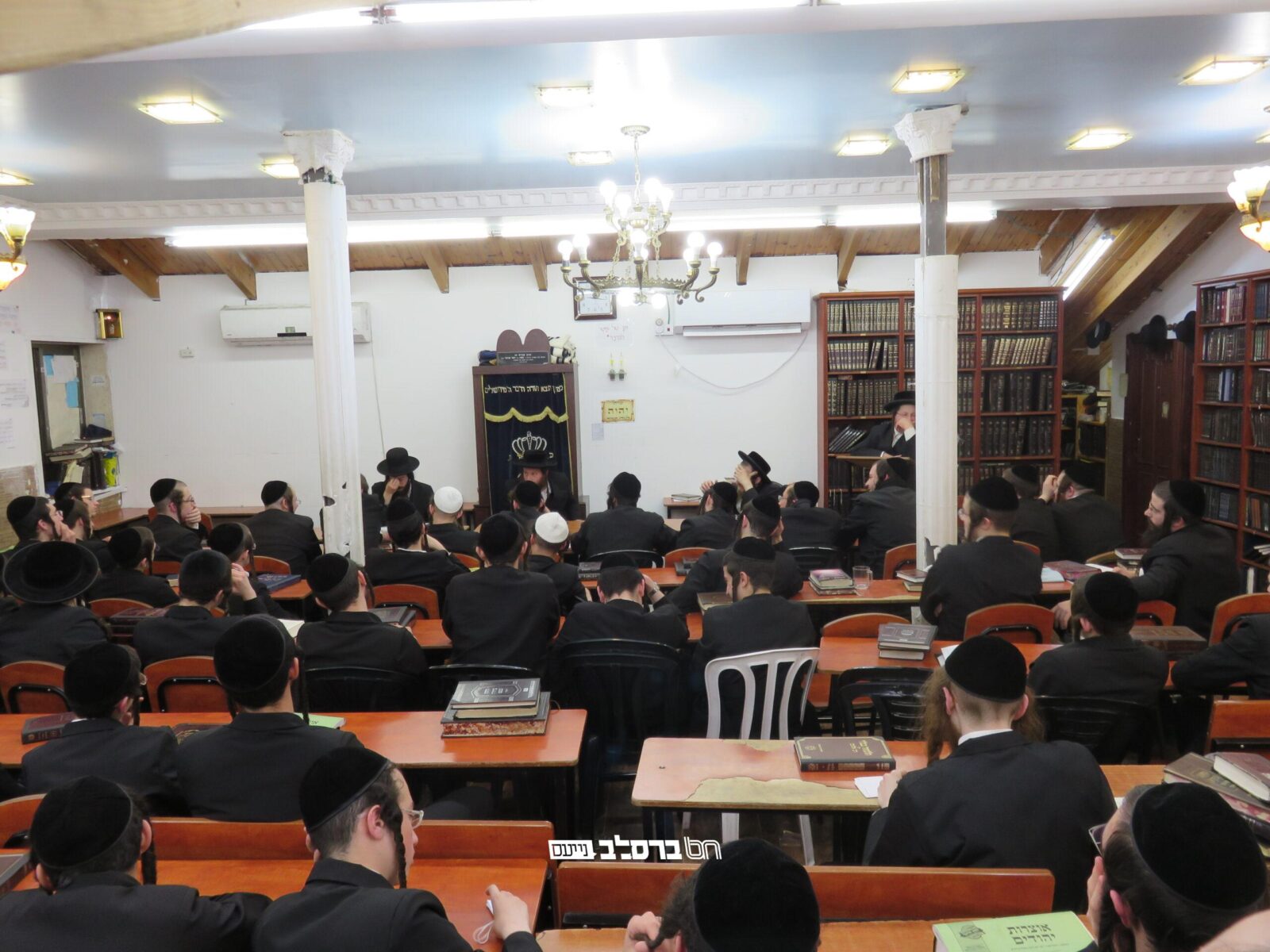 ישיבת 'מתיבתא' • פאנל של תשובות בעניין ההתבודדות לבחורי ישיבה גדולה ברסלב ירושלים