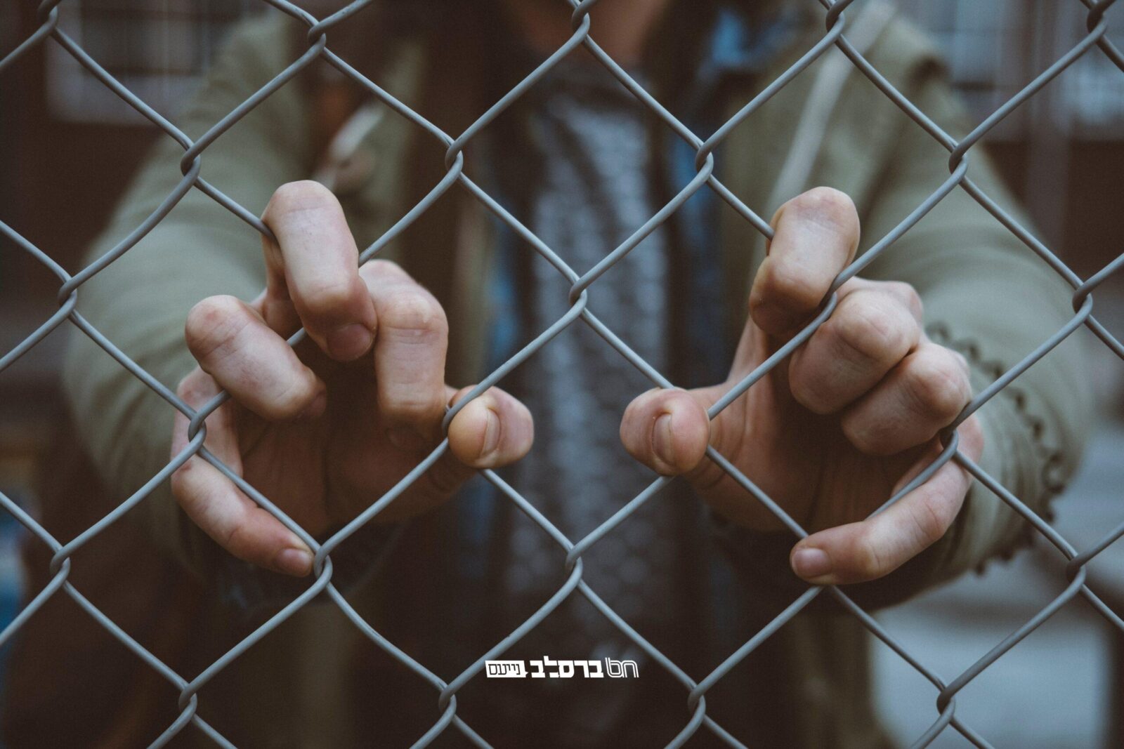 חובת בידוד • בריטניה שוקלת לבטל ובמדינת ישראל שוקלים לקצר מ12 ל10 ימים בלבד