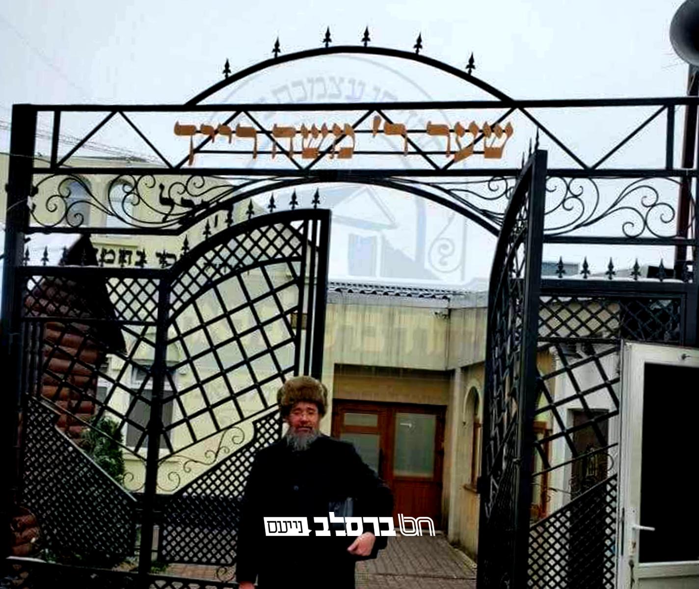 אומן • הרב אברהם רייך הי"ו בנו של הנגיד שפדה את הציון הרב משה רייך ז"ל בביקור בציון הקדוש