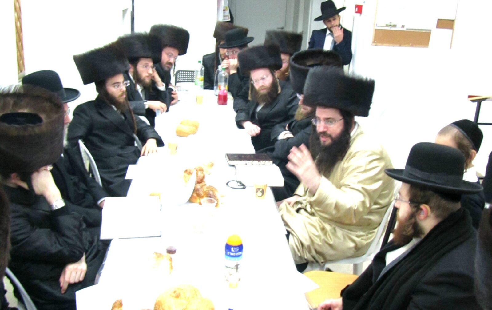 הר יונה • לאחר ההכתרה של הגר"צ ליברמנש לרב הקהילה, שבת התאחדות בהר יונה