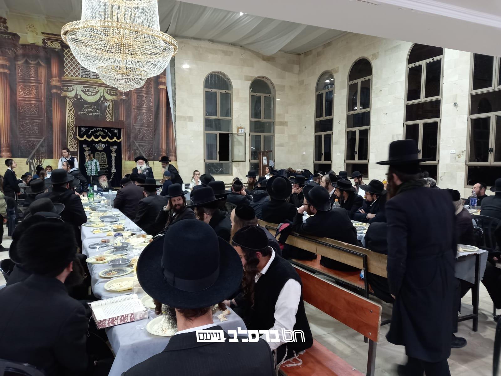 צפת • הילולת מוהרנ"ת בבית הכנסת 'פאר הנצח' נשאו דברים הרה"ח רבי חיים זילברמן ורבי יהודה צבי שפירא