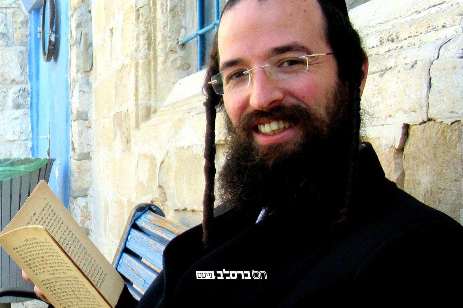 ראיון מיוחד עם הסופר הברסלבאי הר"ר דוד דגן שליט"א לרגל הוצאת הספר 'אֵשׁ תָּמִיד תּוּקַד'
