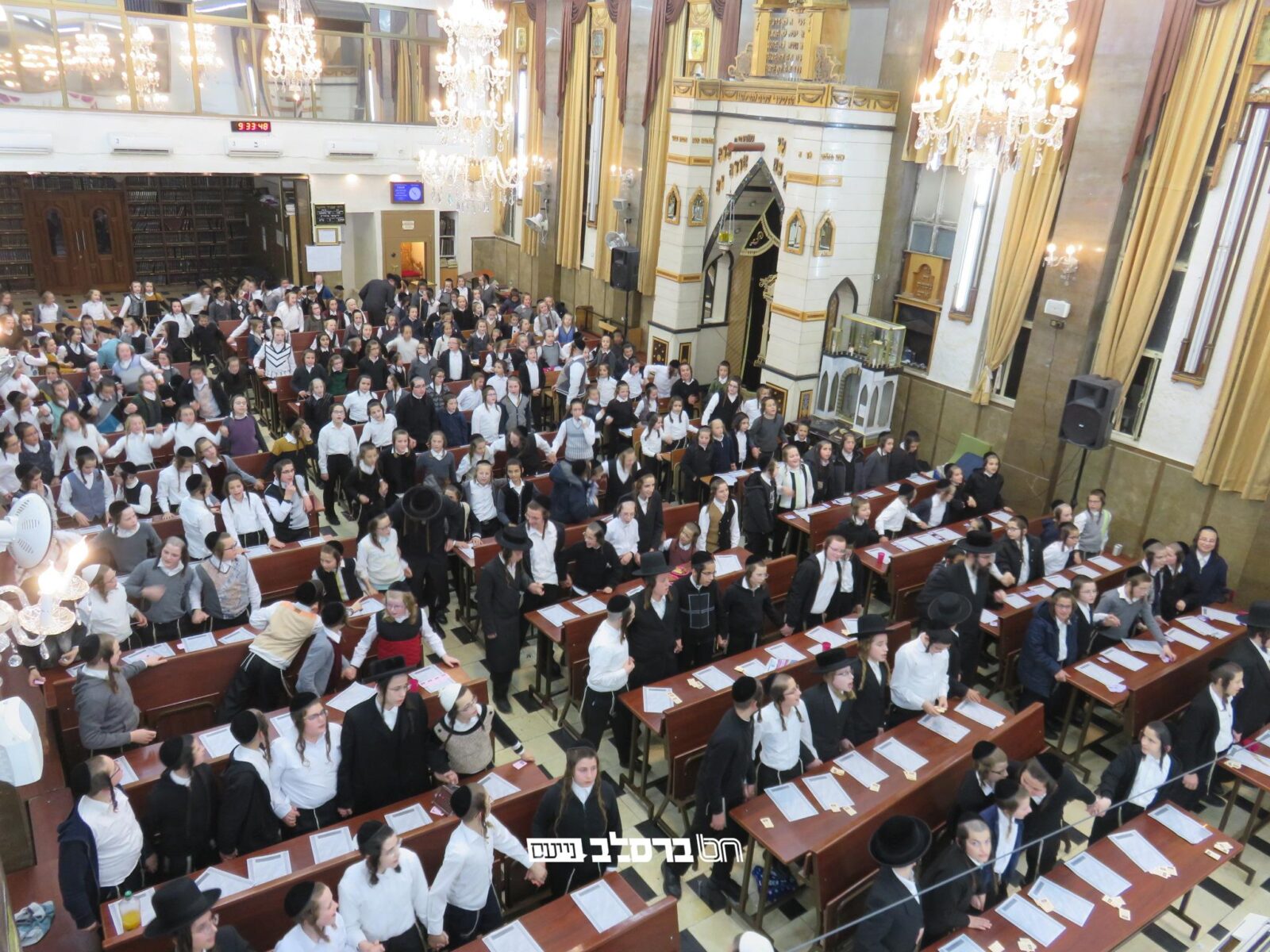 צפו • מעמד חלוקת הפרסים השנתית ומסיבת חנוכה לילדי חבורות הנערים שע"י "מורשת הנחל" • גלריה נרחבת