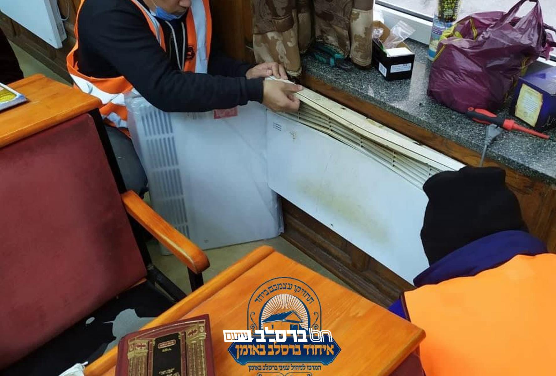 אומן • איחוד ברסלב בעבודות 'בדק הבית' בציון רבינו הקדוש רבי נחמן מברסלב זיע"א באומן