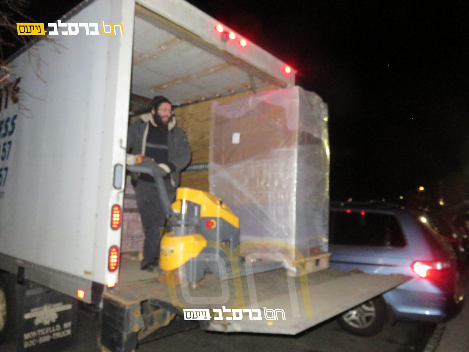 הֲפָצָה • משלוח חדש של ספרי ברסלב נחת בארה"ב