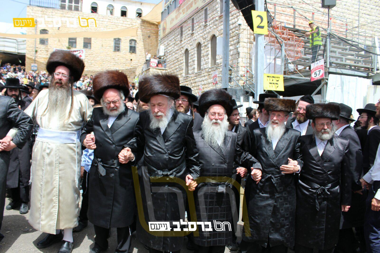 ל"ג בעומר במירון • התאספות כלל אנ"ש בהילולא בראשות זקני אנ"ש