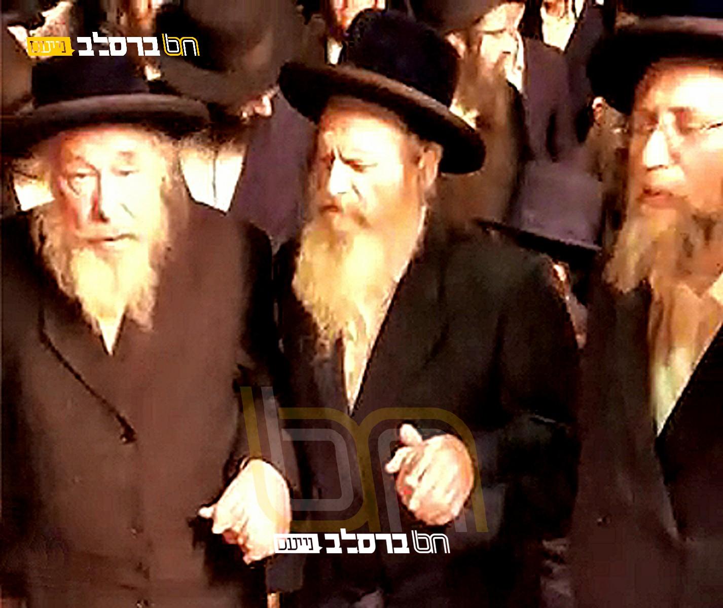 בְּרוּכֵי צְפַת • צפו בהדלקה בקהילת 'נחל נובע צפת' עם הגר"מ קרמר
