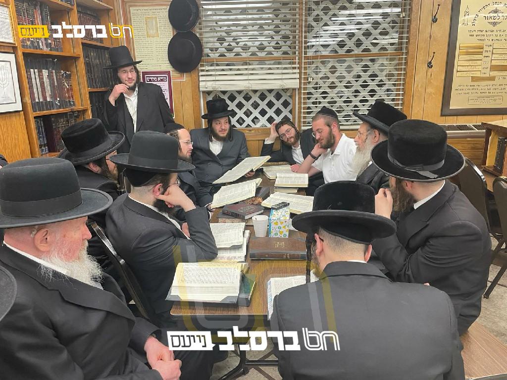 מאנסי • הגר"א קעניג בשיעור ב'ברכת הנחל'