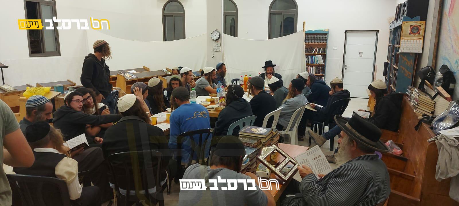 יצהר • הגר"א פירר בפתיחת כולל 'לטייל בתורתו'