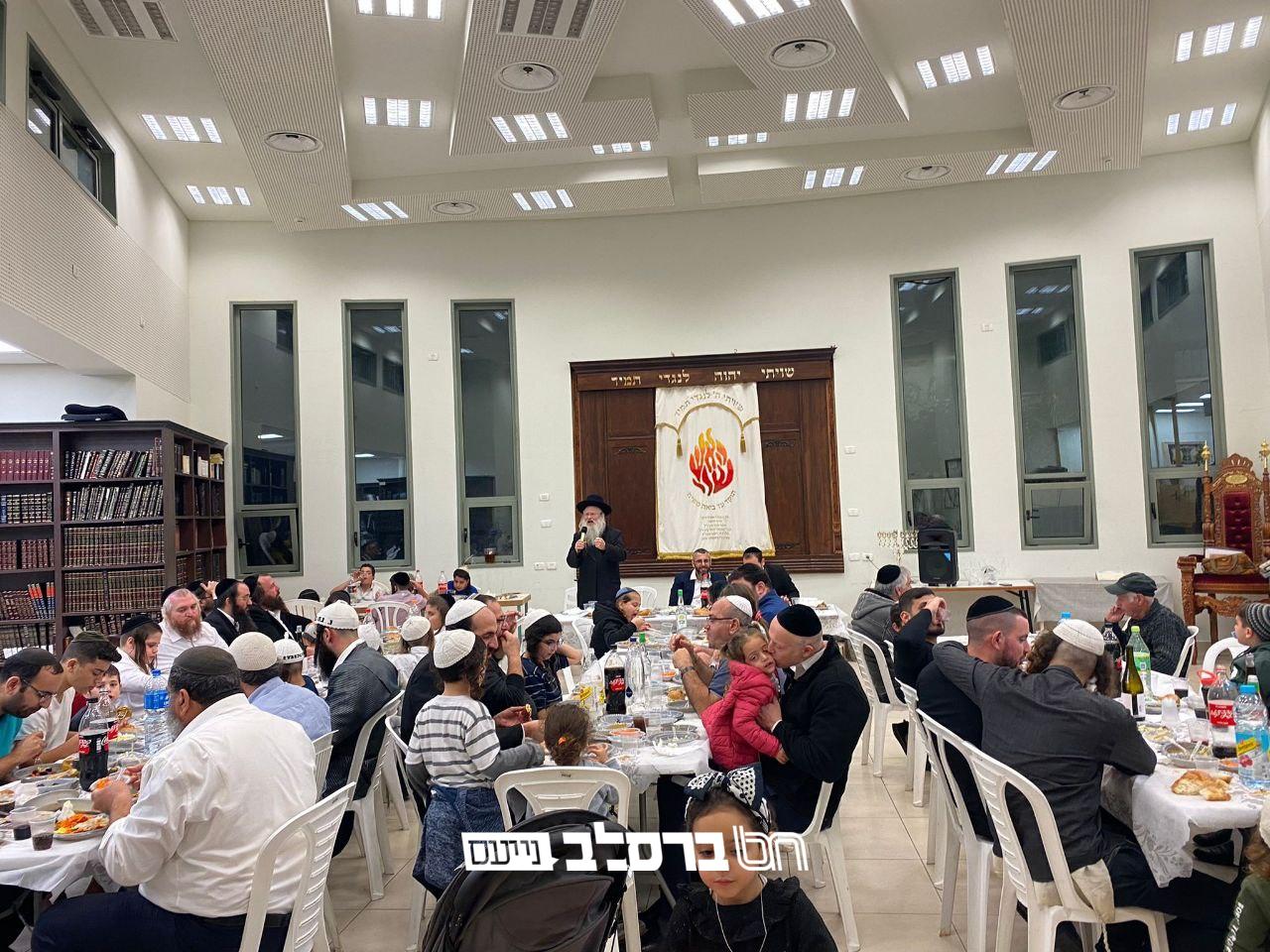 חריש • הכנסת ספר תורה לבית הכנסת 'משכן רפאל ומאיר'