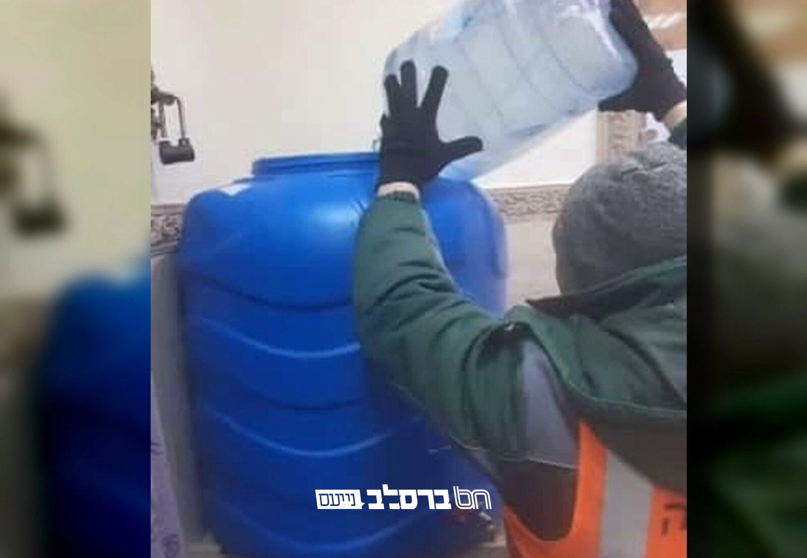 אומן • 'איחוד ברסלב' במסירות לעולים