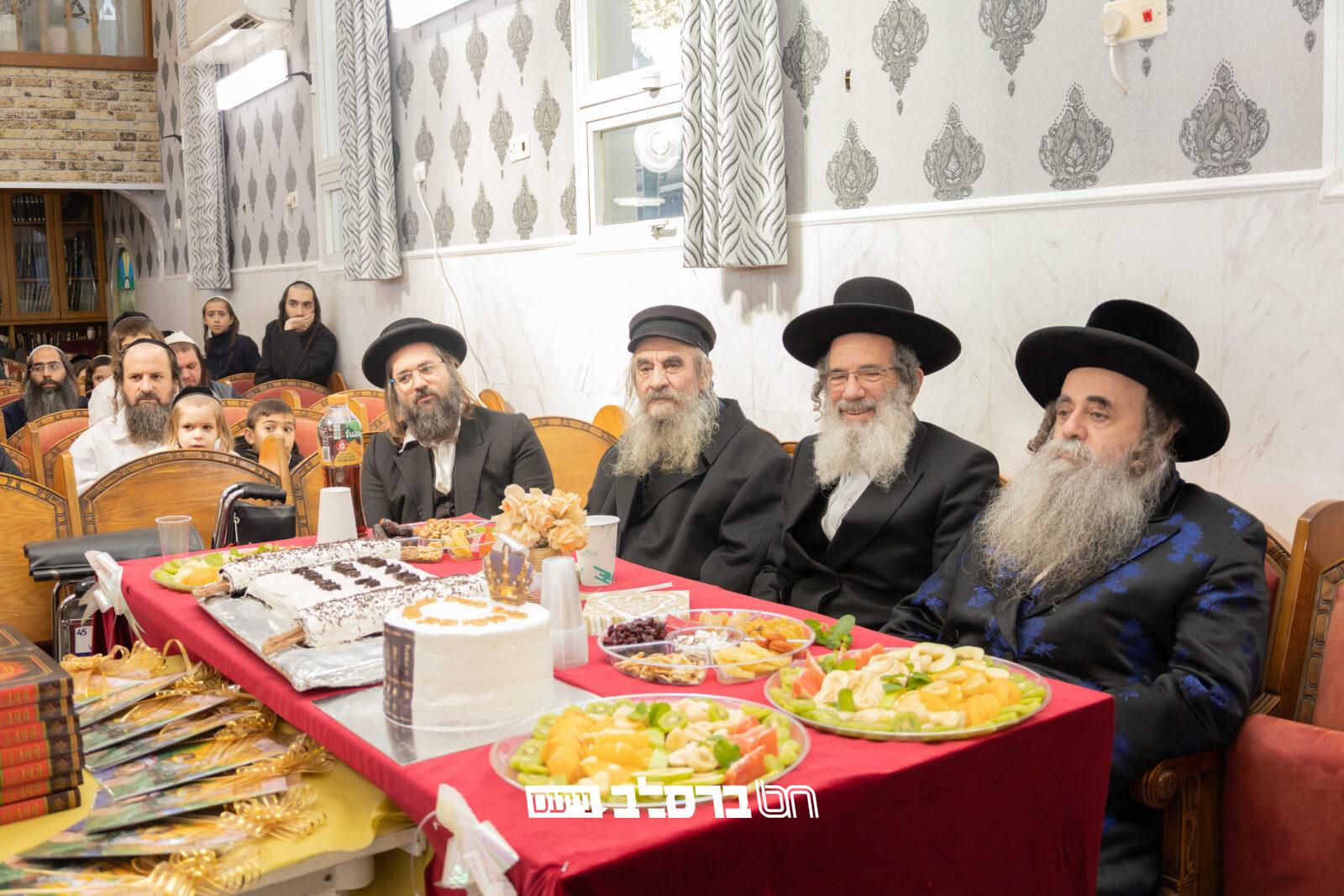 תל אביב • 'חומש סעודה' בתלמוד תורה ברסלב 'שיר חדש'