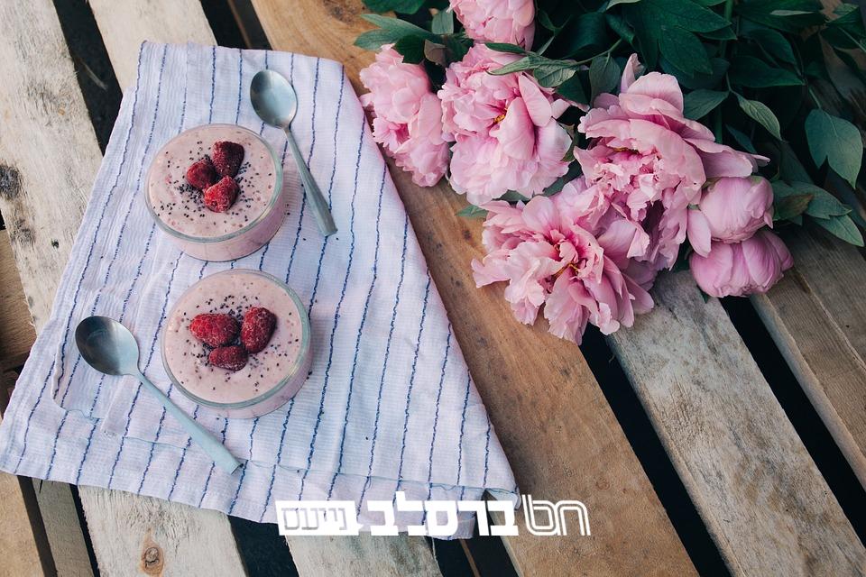 חֲבֵרוֹת מַקְשִׁיבוֹת • עלון לנשים לחודש שבט