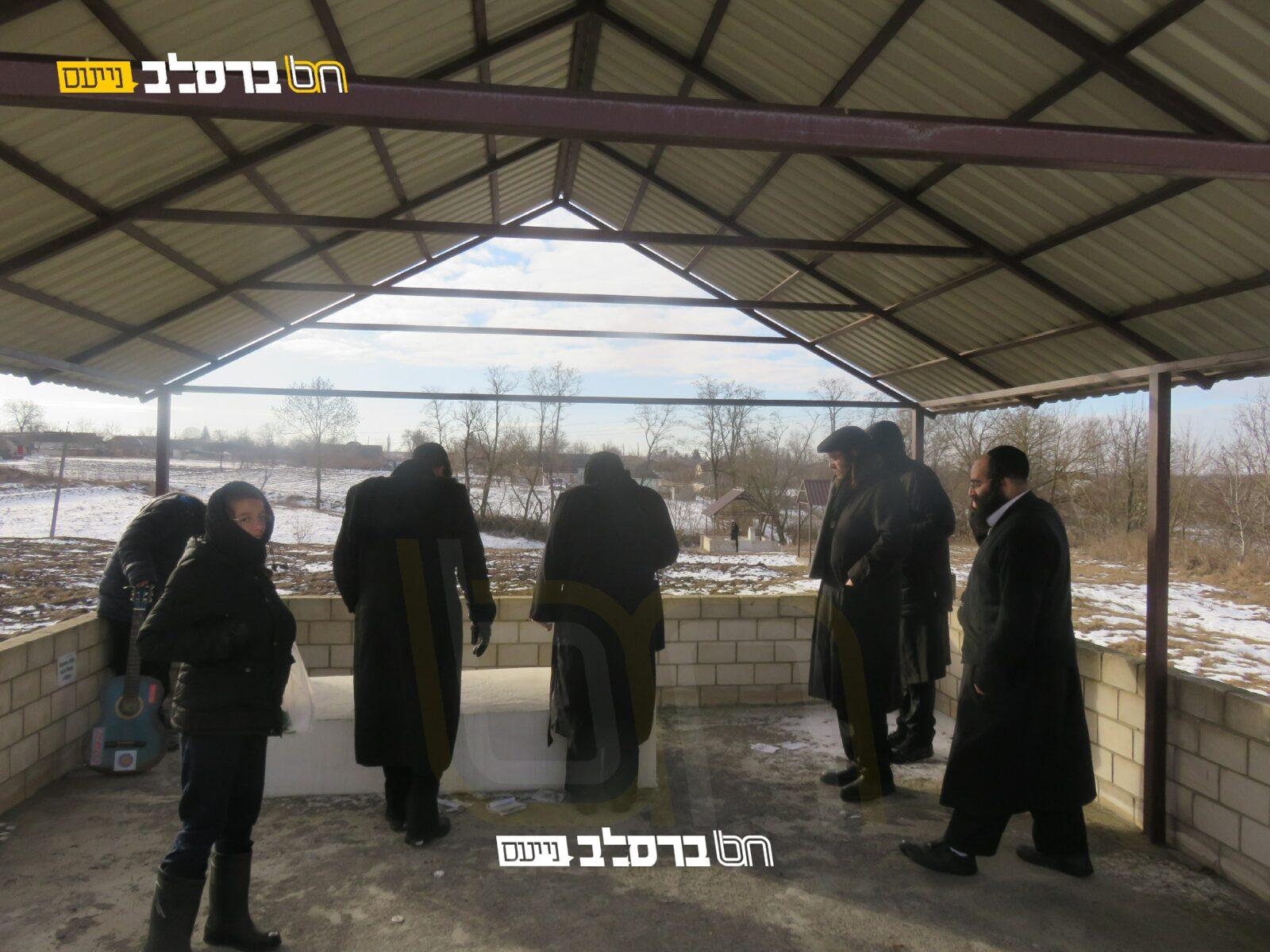 טעפליק • קבוצה מאנ"ש בציון הרה"ק רבי שמואל אבא מסלאוויטא