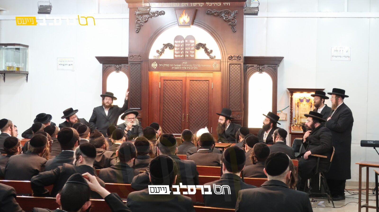 מעמד 'הדר קיבלוה' בישיבת מבקשי ה' – תורה תמימה