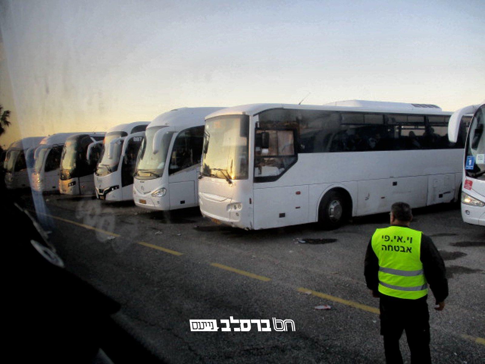 לאור חילול הקברים באומן נסיעה לקברי צדיקים בגליל