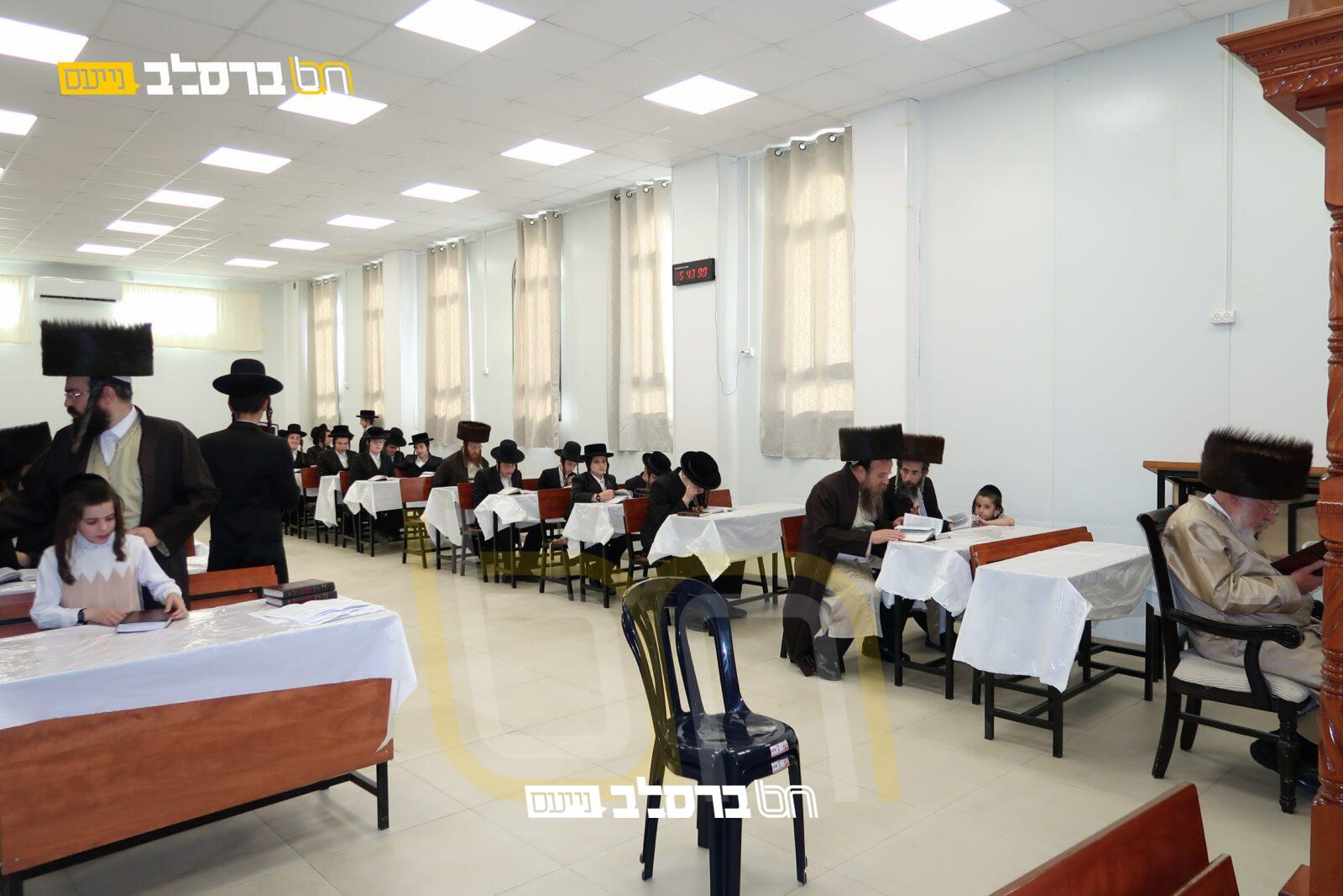 שבת התעלות בראשות הגר"מ קרמר בישיבה קטנה ברסלב בית שמש | צפו