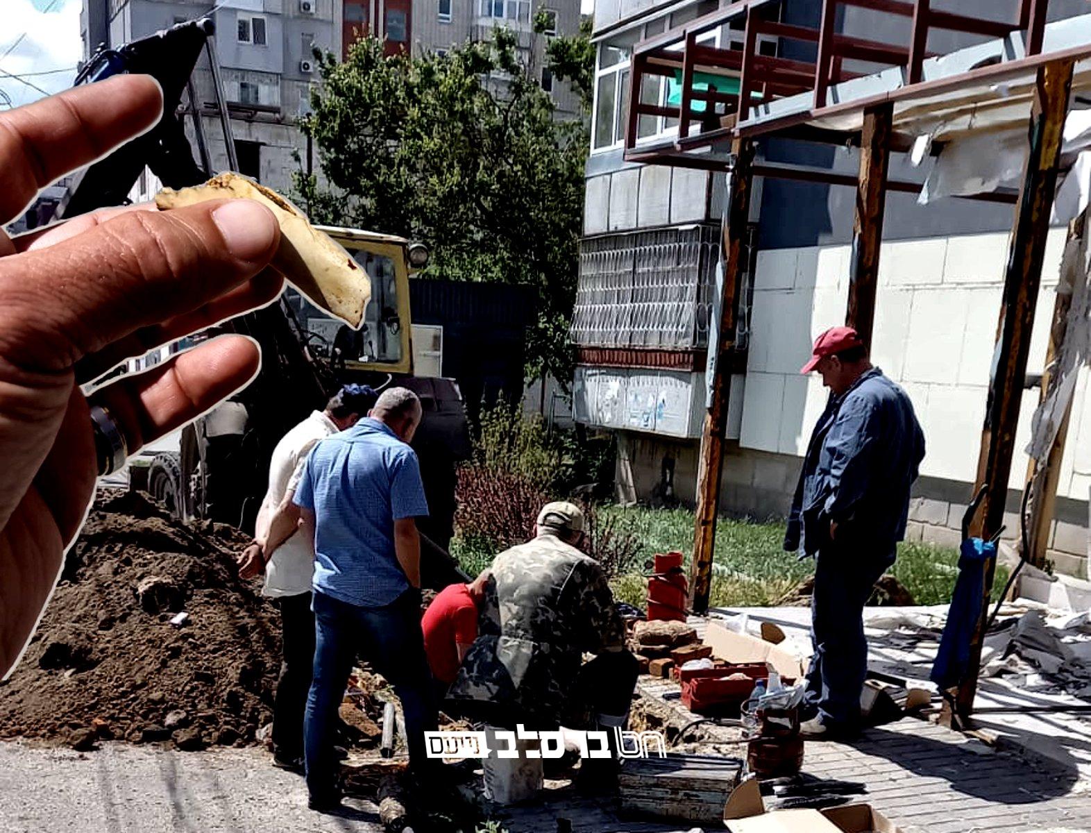 שֹׁמּוּ שָׁמַיִם • חילול קברים חדש בבית החיים באומן