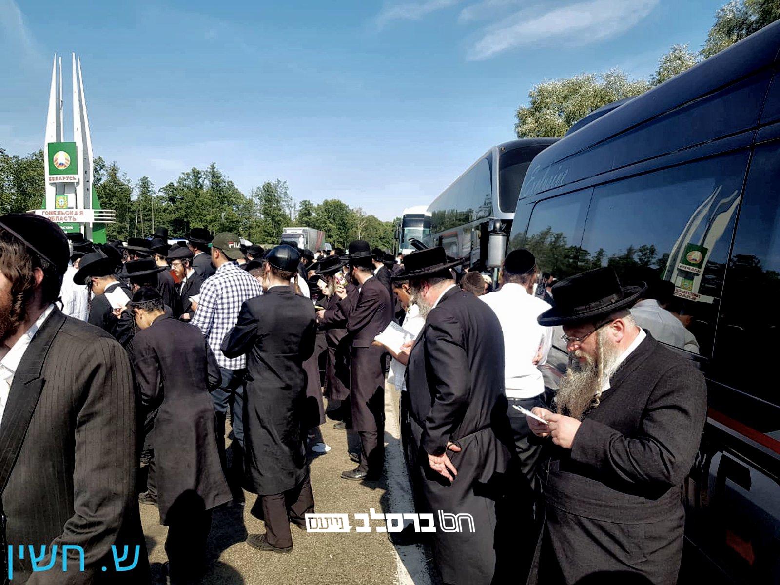 מחר: עצרות תפילה בכל ריכוזי אנ"ש די בכל אתר