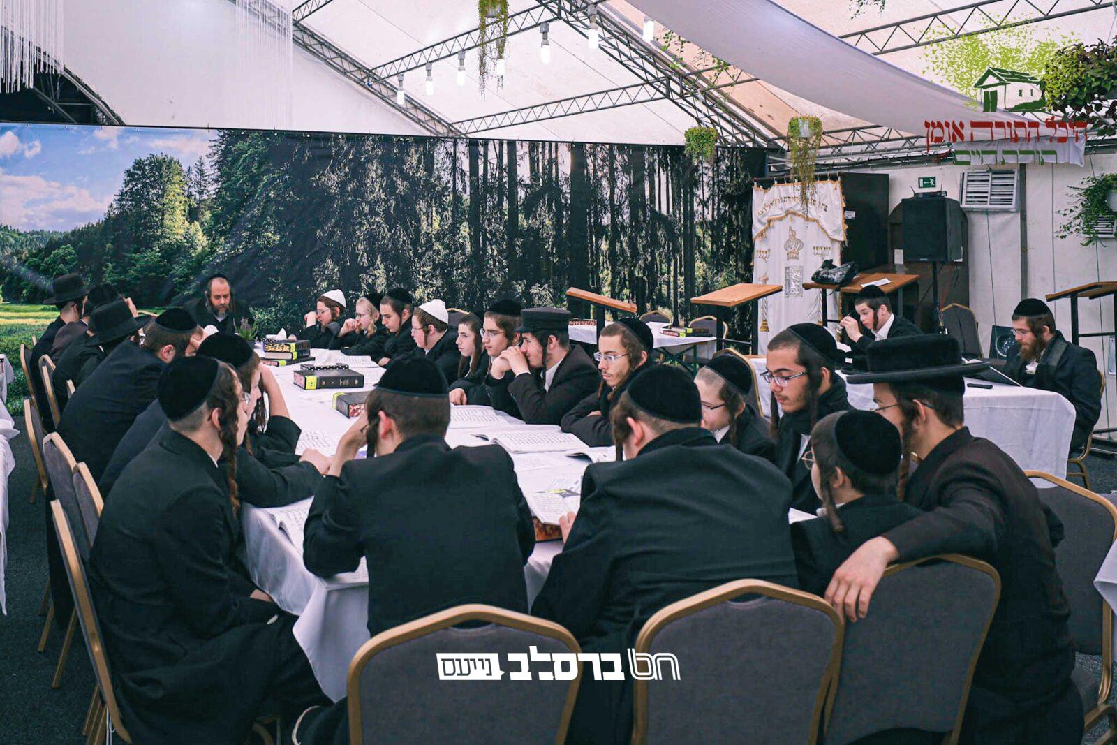 'היכל התורה באומן' • הצצה לסדרי הלימוד והשיעורים