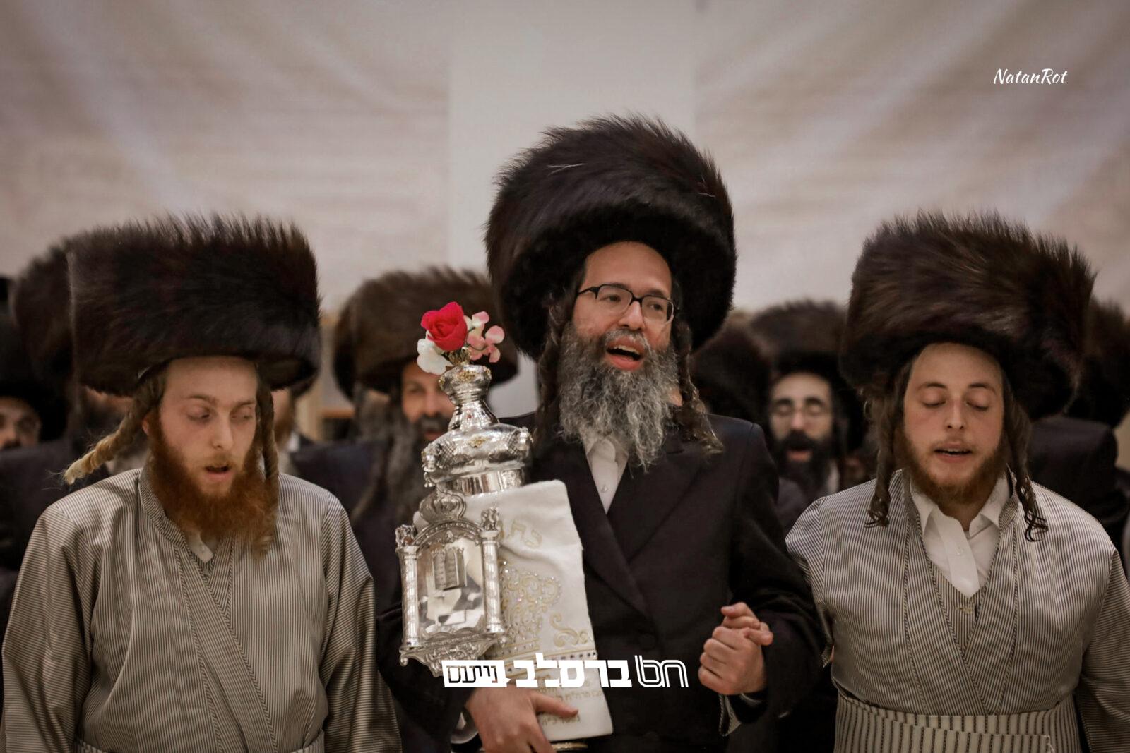 קיבוץ תשפ"ג • הכנסת ספר תורה ב'עיר הצדק' דחבורת נחלי דעת