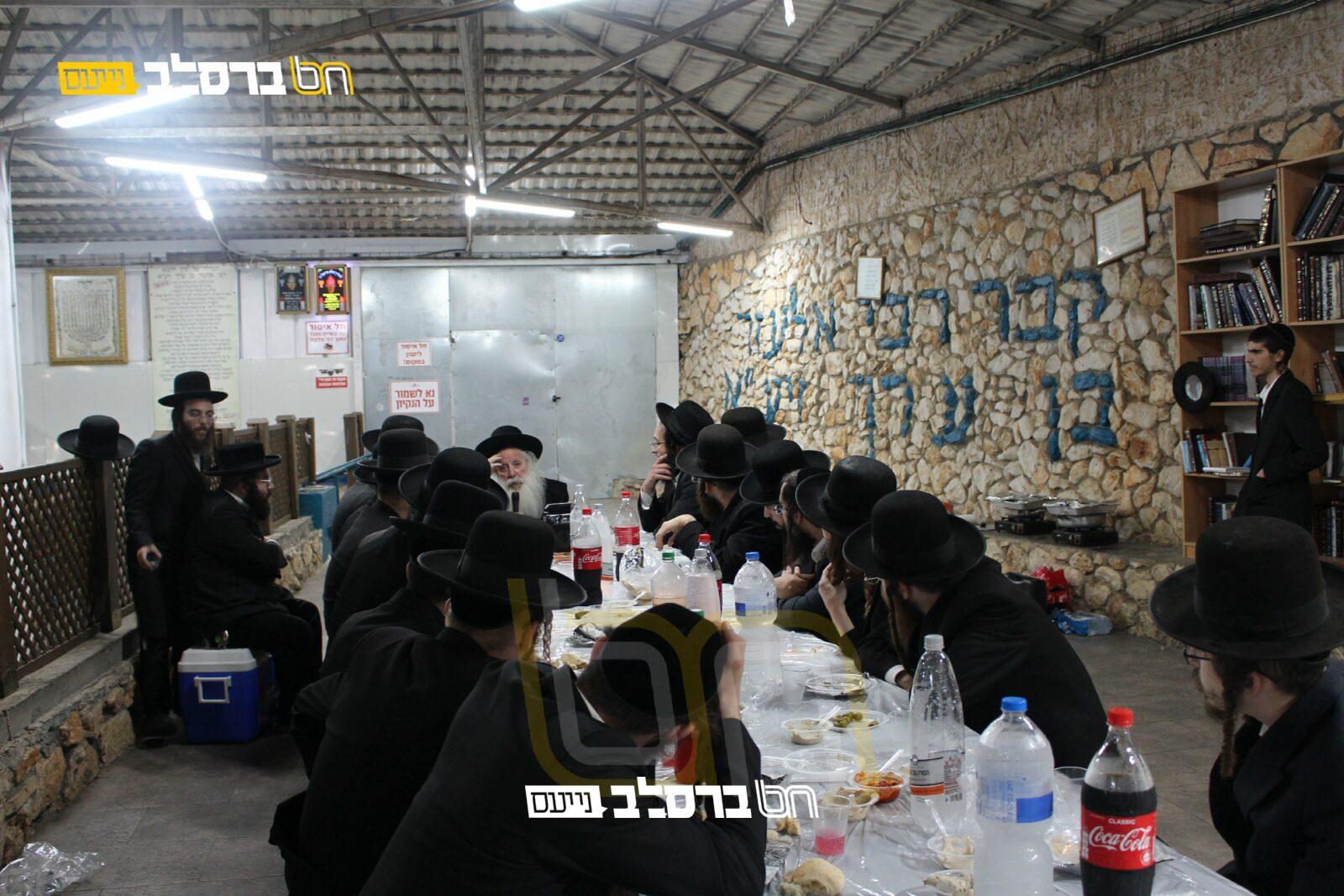 כוללי 'הר יונה' במסע קברי צדיקים בצפון