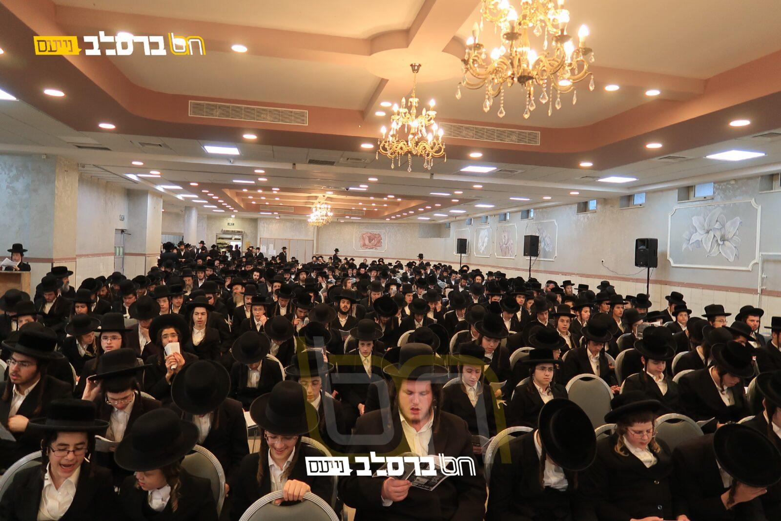 קיבוץ תשפ"ו • הרבנים הכריזו על יום תפילה עולמי למען הקיבוץ | ↓