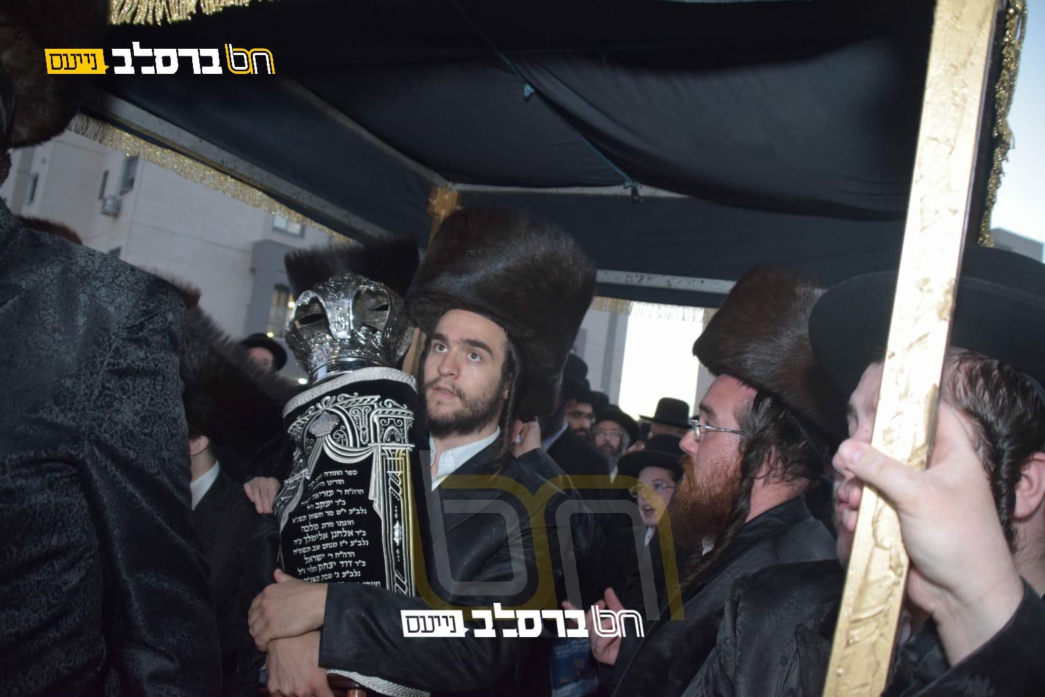 בית שמש • הכנסת ספר תורה ברמה ד' 2 | גלריה שניה