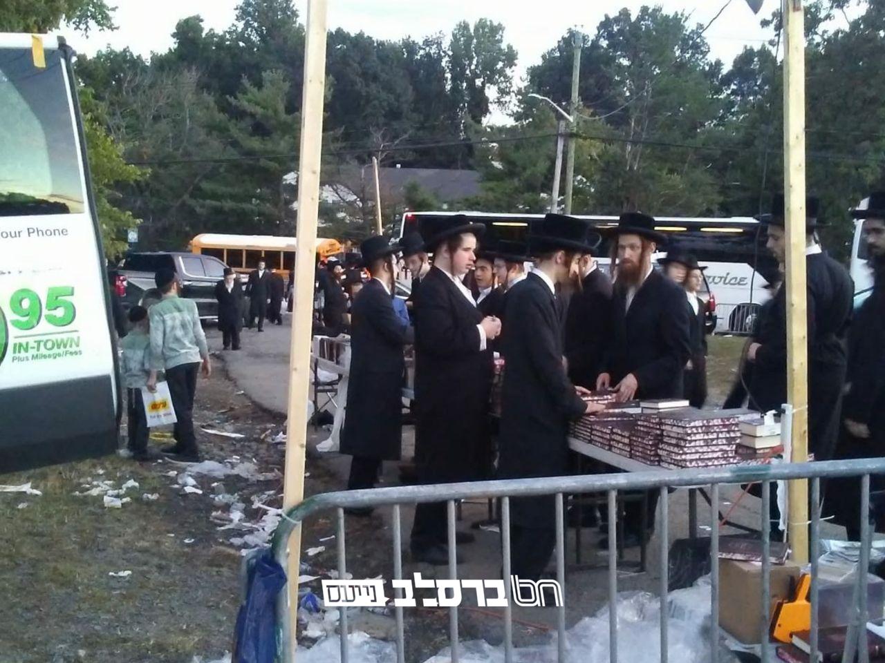 הפצה • בהילולת הגה"ק מסאטמאר בקריית יואל |◄