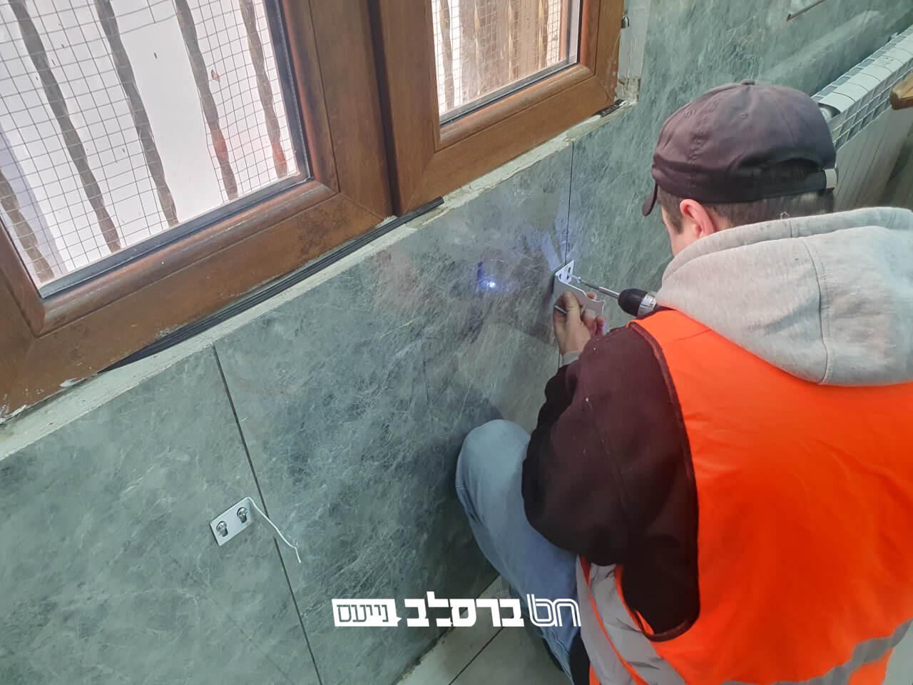 אומן • עבודות 'בדק הבית' בציון לקראת שבת חנוכה