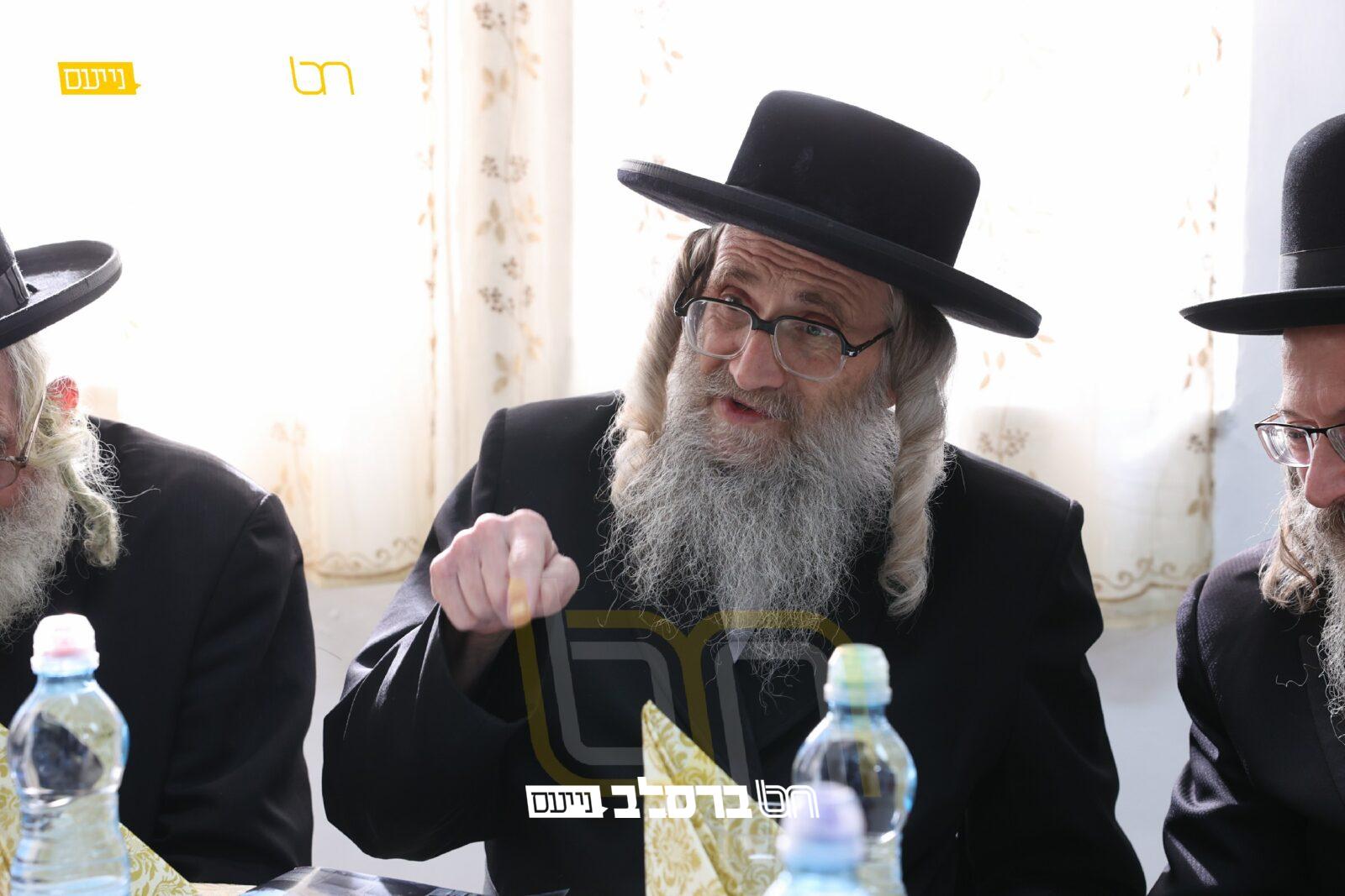 לאור מצב המלחמה: רבי אפרים נחמן אנשין |↓