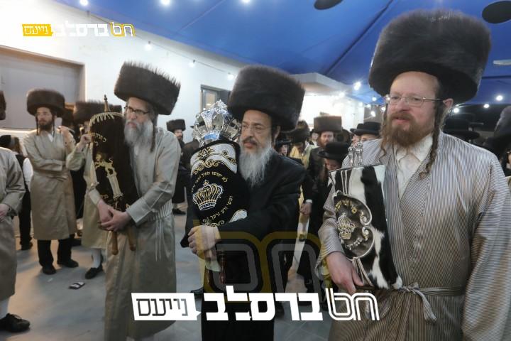 בית שמש • הכנסת ספר תורה לבית הכנסת דקהילת 'קרן אור' |◄