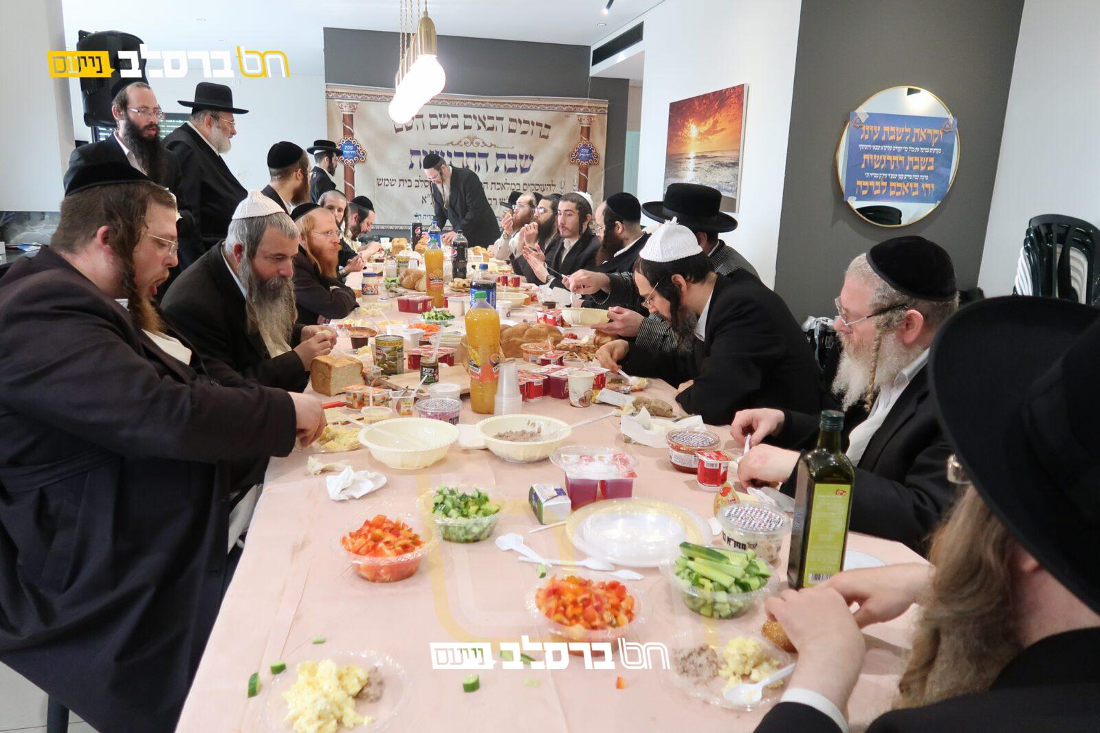 צוות מחנכי תלמוד תורה בית שמש יצאו לשבת בטבריה