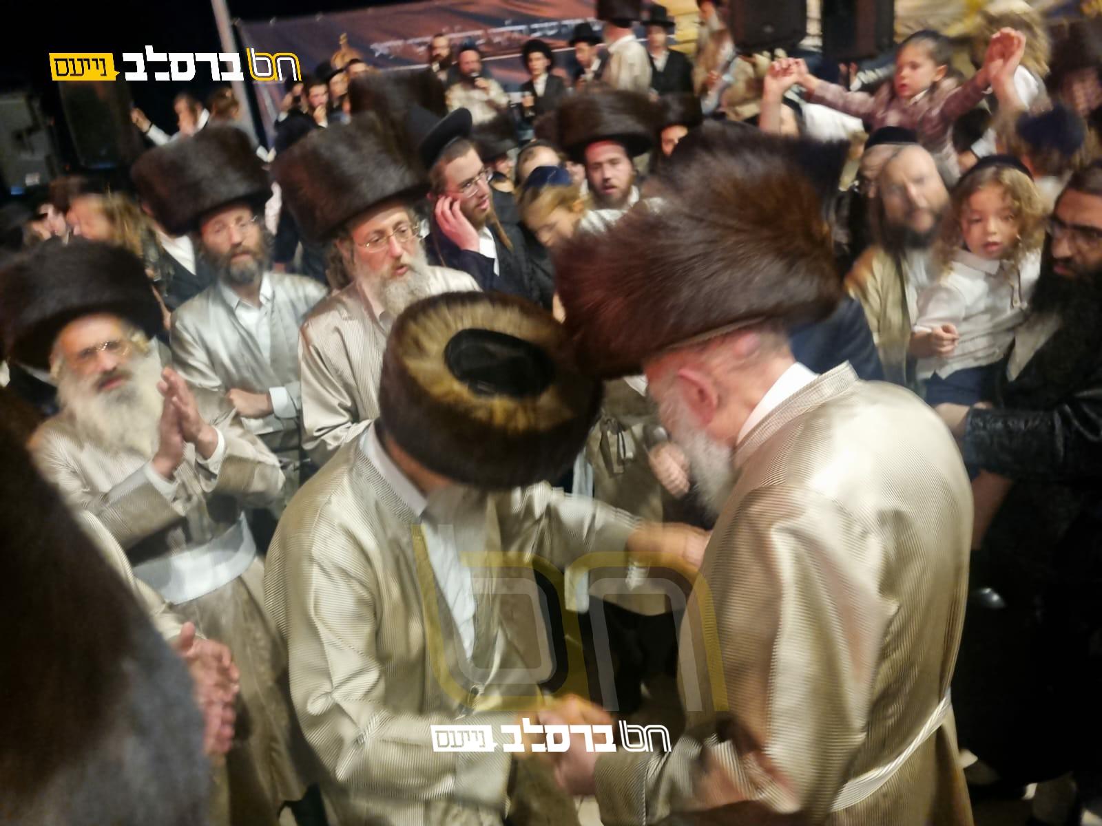 בְּרוּכֵי צְפַת • ההדלקה בקהילת 'נחל נובע צפת' |◄