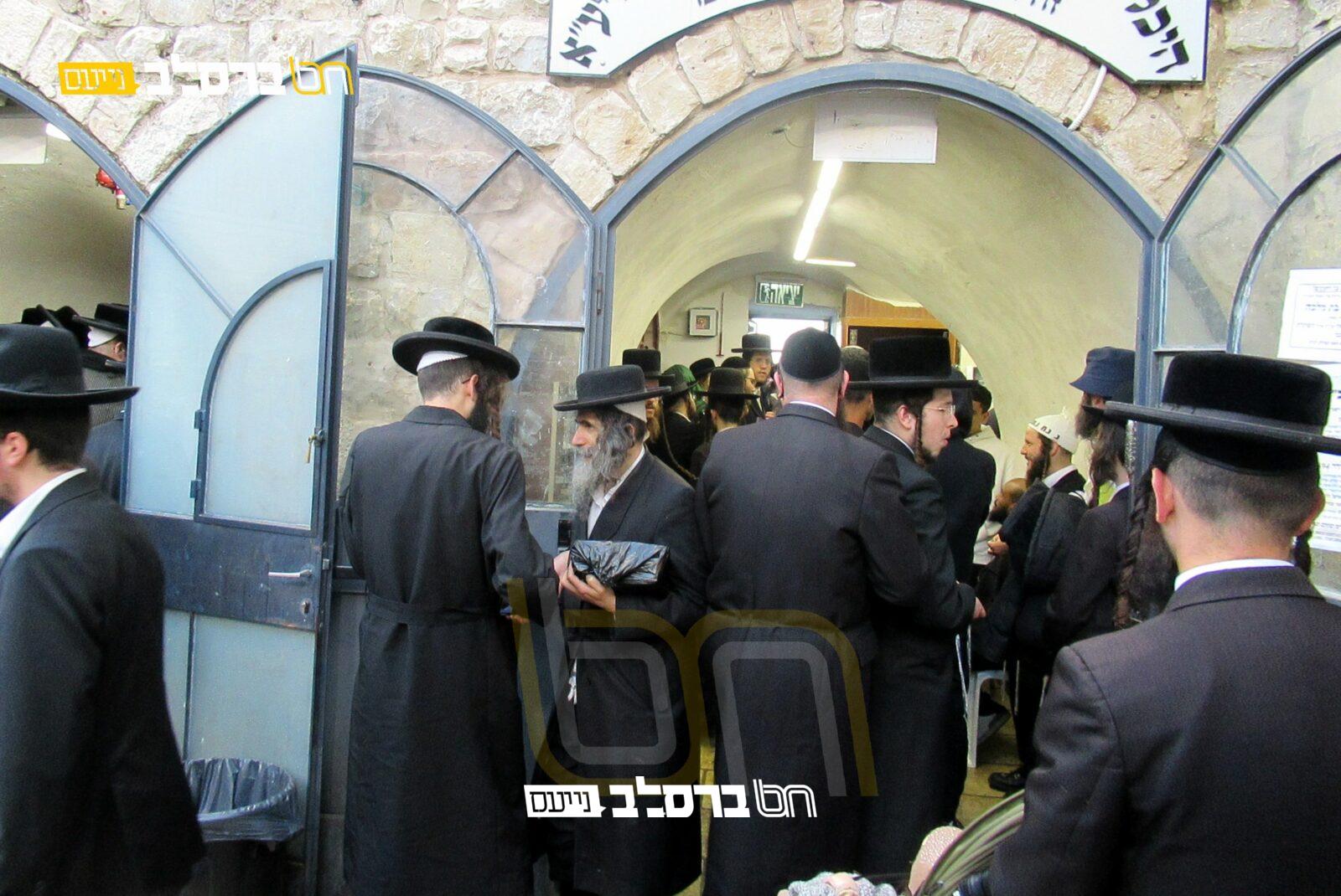 מירון • ערב ראש חודש בציון הרשב"י |◄