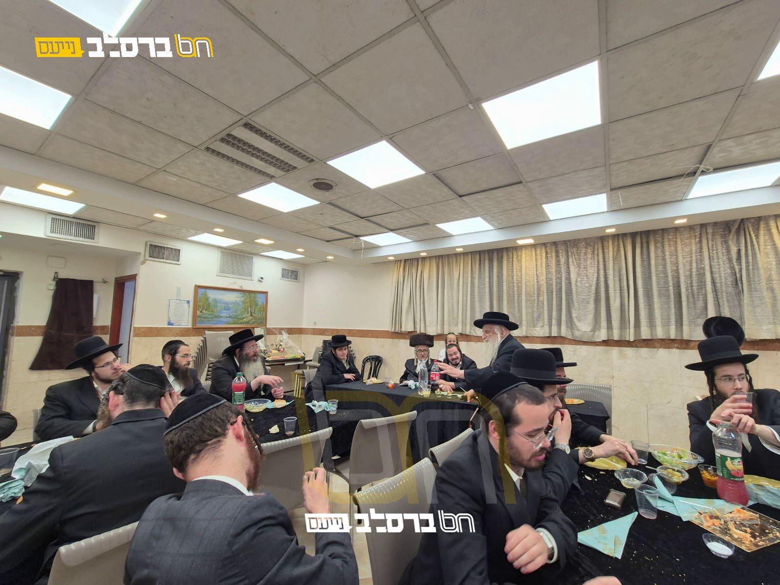 בֶּן שְׁמוֹנַת יָמִים • ברית לבנו של הר"ר נחמן היילפרין הי"ו |◄