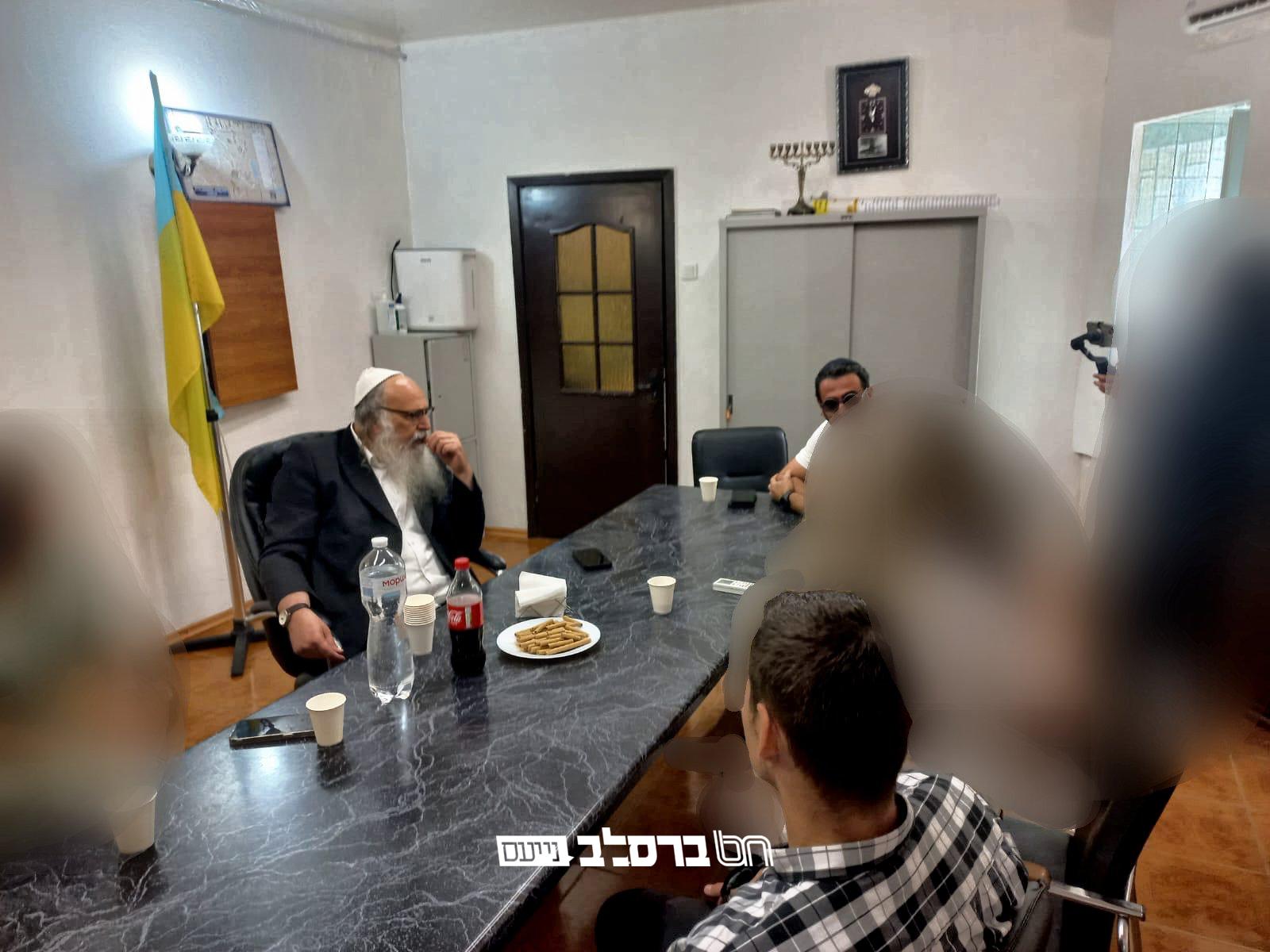 קיבוץ תשפ"ה • צוות הקונסוליה הישראלית בקייב הגיעו לפגישת היערכות עם הרב נתן בן נון