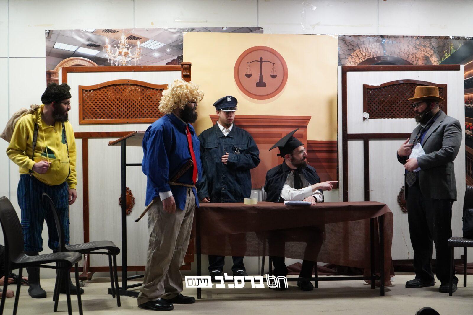 'דעם רבינס ליכט' • מאות ילדים סיימו את 'סיפורי מעשיות' |♪