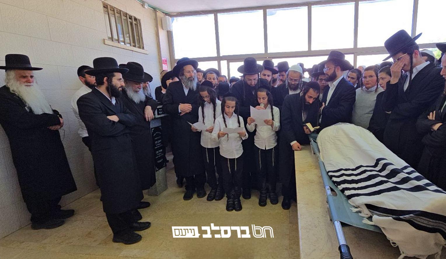 מסע ההלוויה קורע הלב של האברך ר' ישראל נחמן דיווין זצ"ל |◄