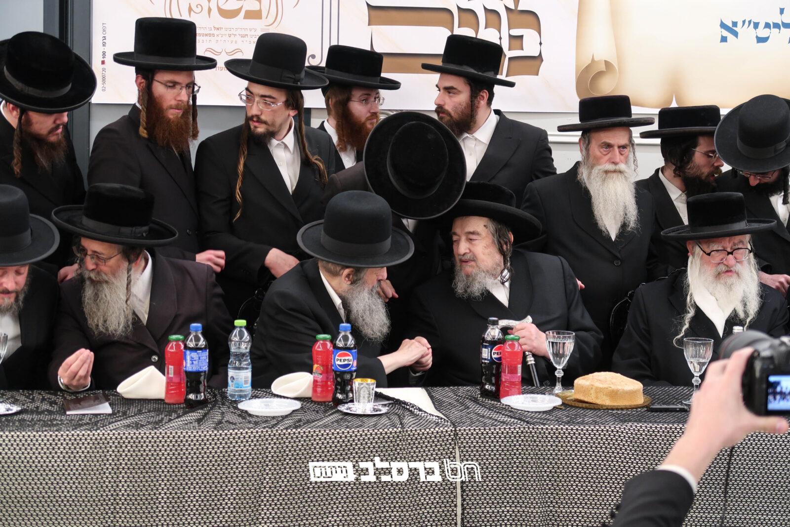 רבי יעקב מאיר מפאר את מעמד 'קרן ויואל משה'